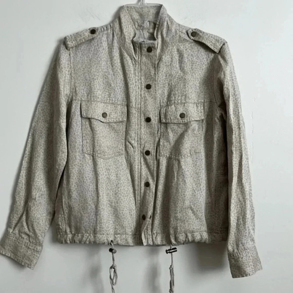 RAILS Collins Jacket in White Mini Cheetah - Picture 6 of 8